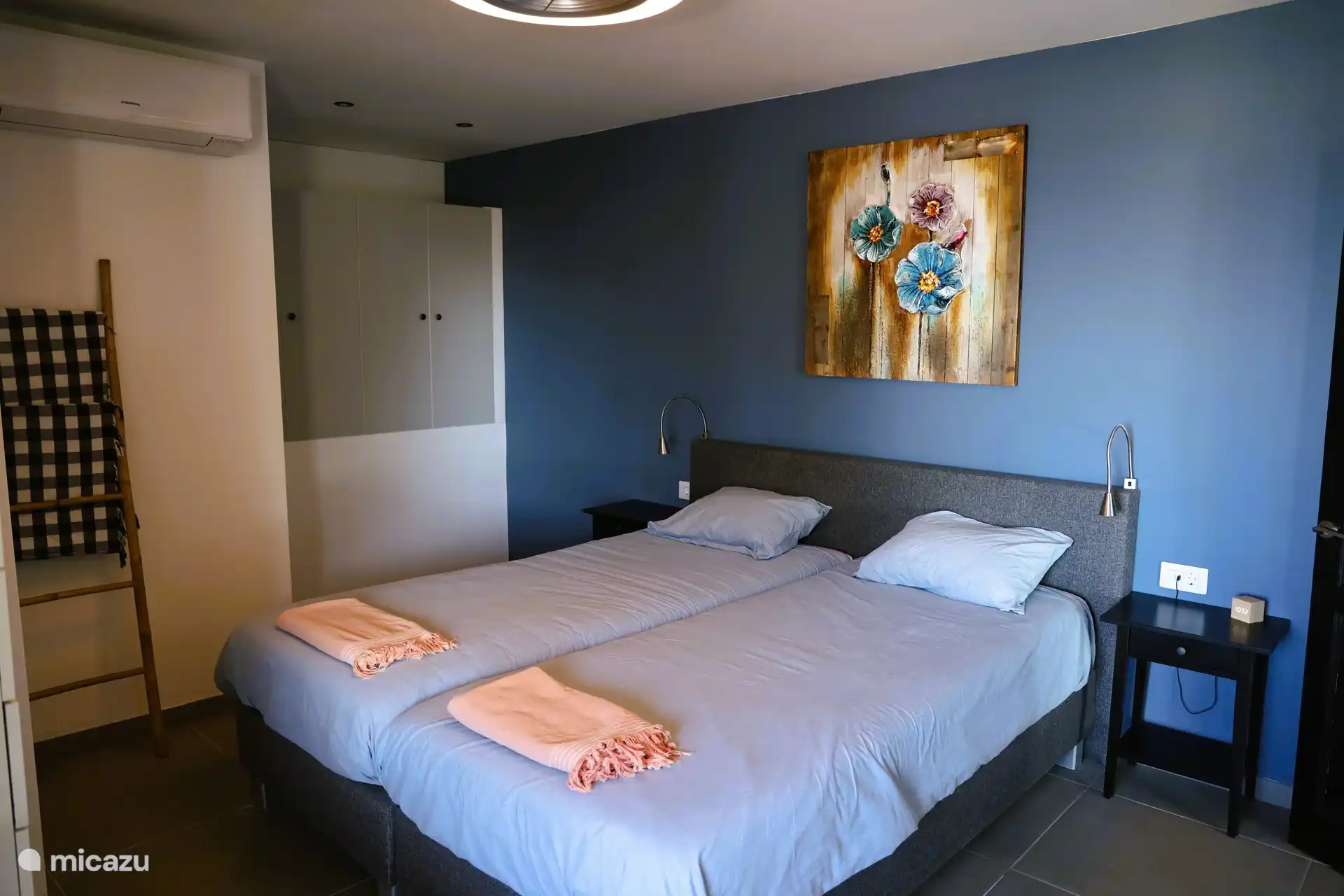 chambre 1 avec grand lit longueur 210 cm et climatisation 