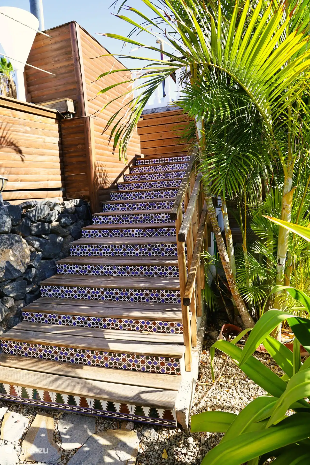 Escaliers vers la piscine