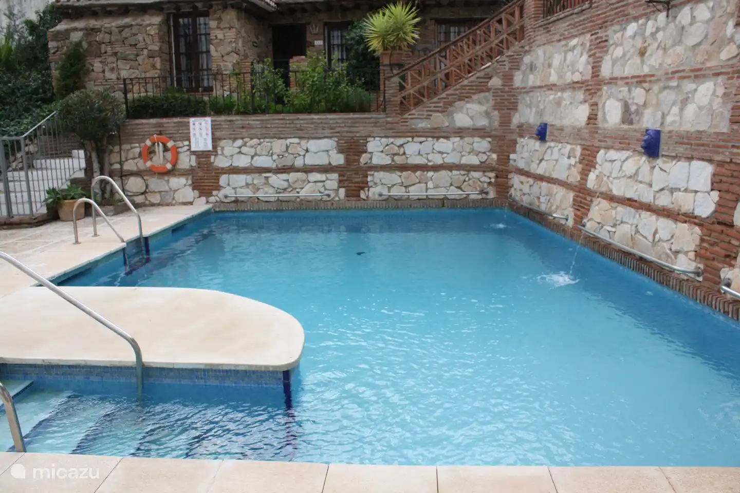 Der Löwenpool der kleinste und einer der anderen 3 Pools.