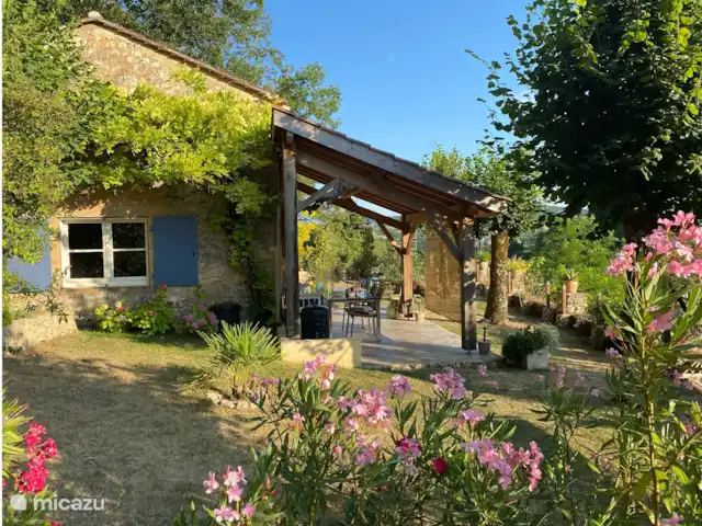 casa rural / cabaña en Francia, Dordoña, Coux-et-Bigaroque – Gite La Petite Chapelle casa rural / cabaña en Francia, Dordoña, Coux-et-Bigaroque – Gite La Petite Chapelle
