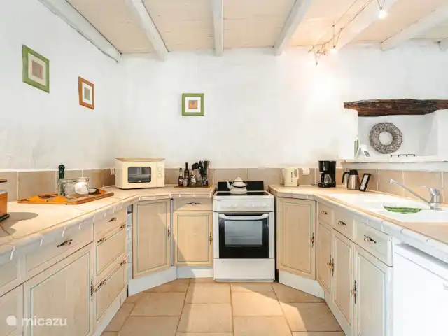 Logis La Tour en Francia, Vendée, Fontenay  - casa rural / cabaña Cocina equipada con todas las comodidades