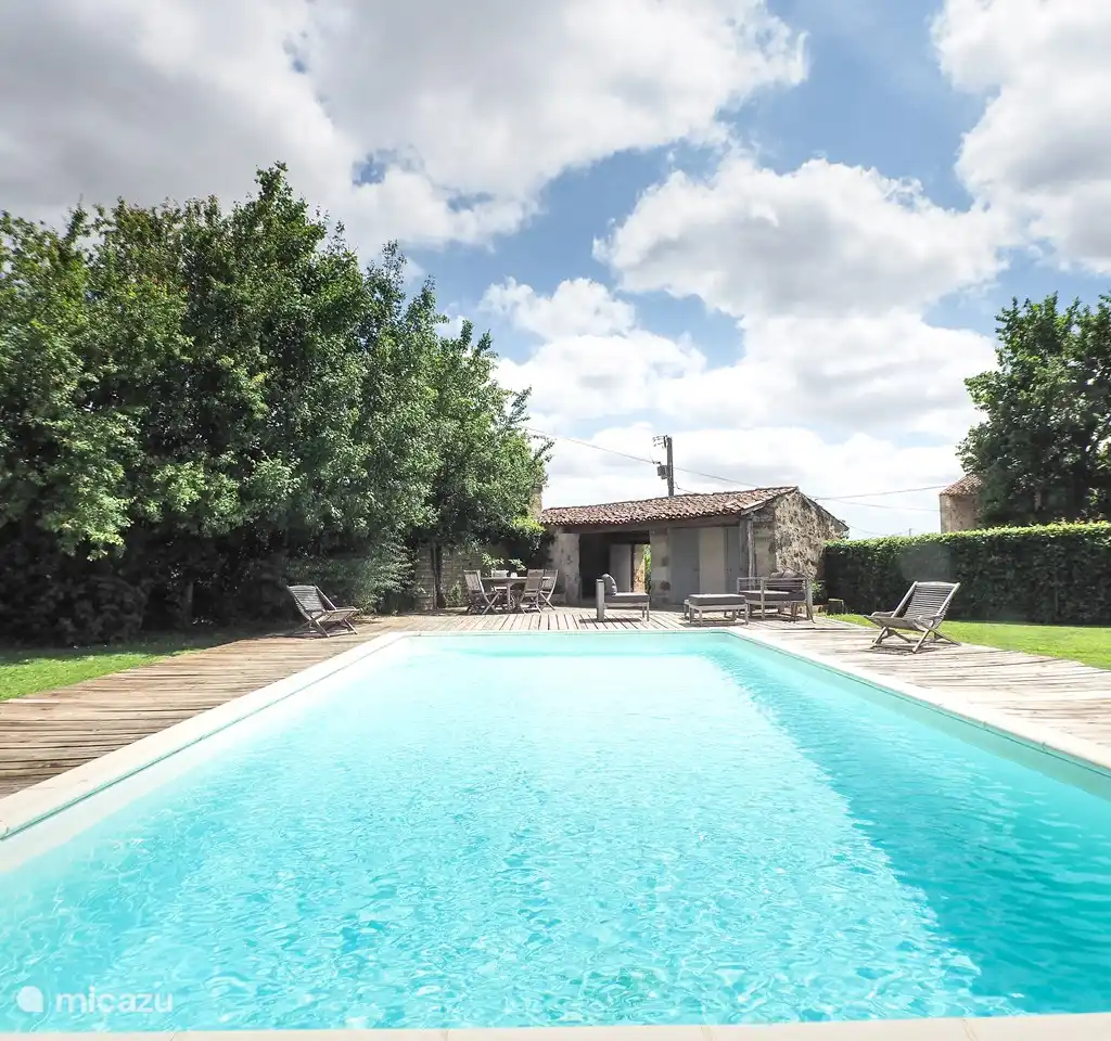 Logis La Tour