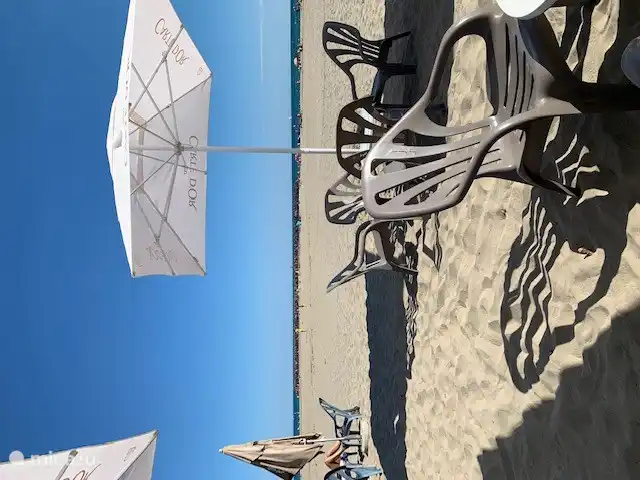 Der Strand von Les Sables d'Or