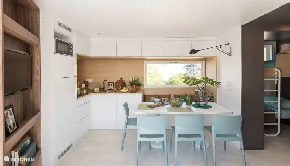 Werksfoto des Geräts.