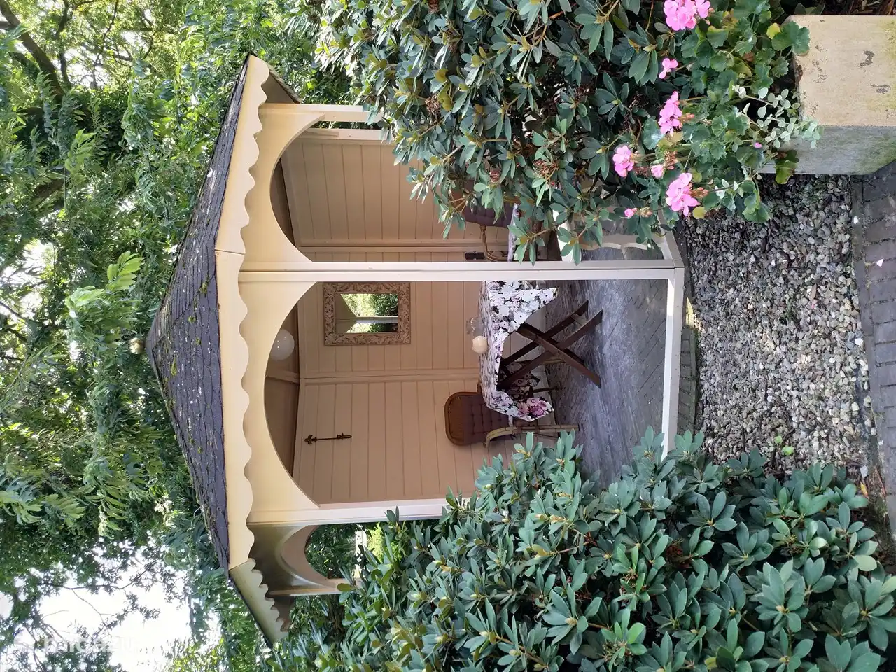 du kannst hier mit 2 personen sitzen