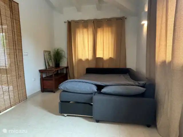 Casa Sueño | Espagne, Costa Blanca, Moraira - maison de vacances Si vous êtes sept ou huit personnes, le canapé se transformera en lit. Chambre 4 avec climatisation.