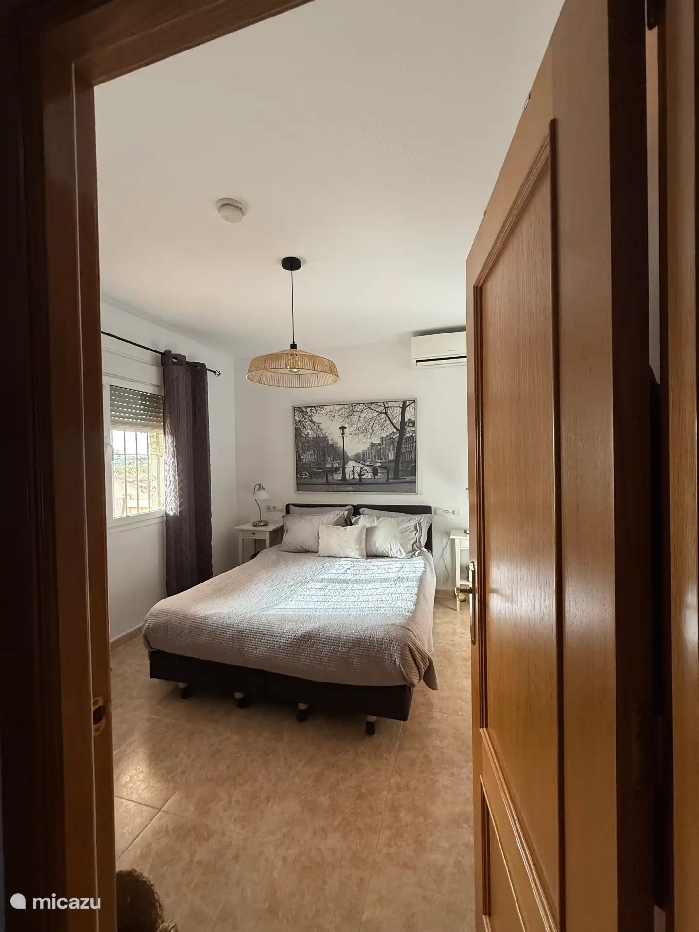 Hauptschlafzimmer mit eigenem Bad