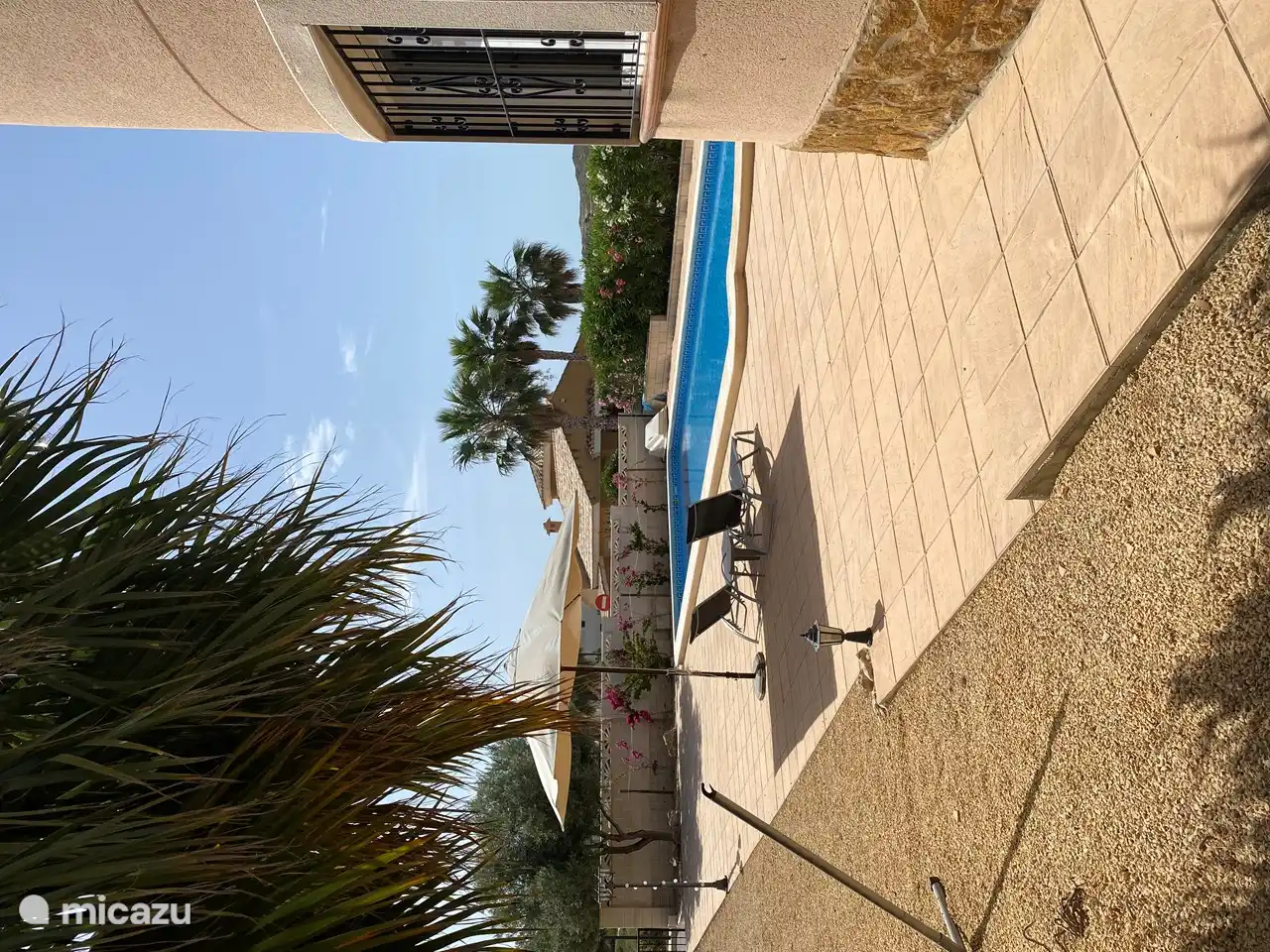 De tuin vanaf de andere zijde