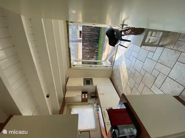 Terrassentüren nach außen.