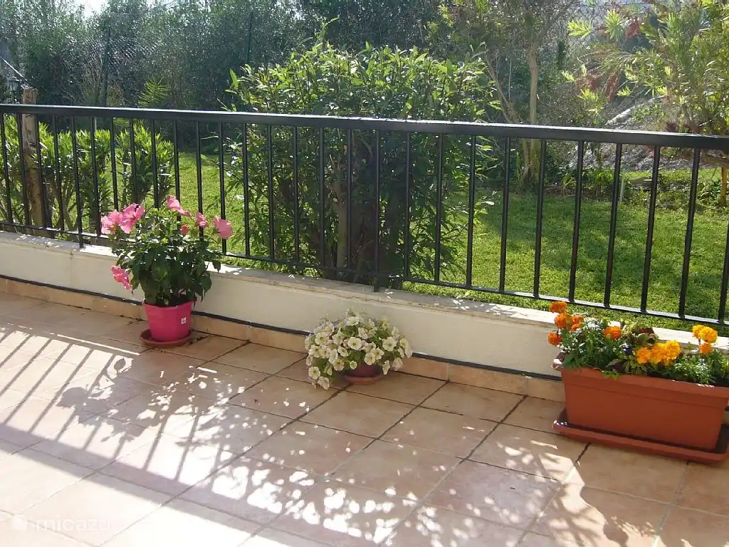 Jard&#237;n / Terraza