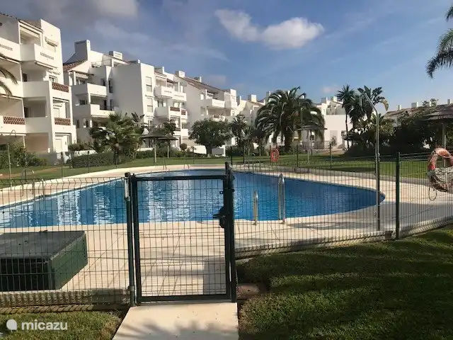 Miraflores golf gardens appartement huren in Spanje, Costa del Sol, Riviera Del Sol - appartement Zwembad met omheining