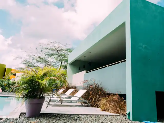Villa Topaz piscine privée Ecoresort | Curaçao, Curaçao-Centre, Boca St. Michiel - villa La piscine privée est à côté du salon.