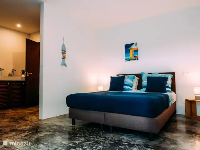 Villa Topaz piscine privée Ecoresort | Curaçao, Curaçao-Centre, Boca St. Michiel - villa La troisième chambre est au rez-de-chaussée et dispose d'une douche et de toilettes intérieures.
