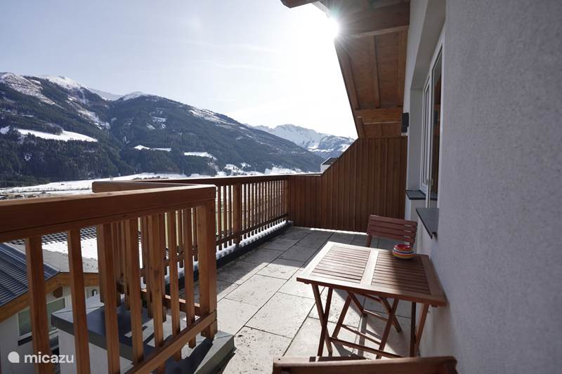 Vacation rental Austria, Salzburgerland, Niedernsill Terraced House Dopplerhaus App. Red