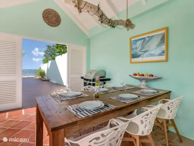 Kas Koral | Bonaire, Bonaire, Kralendijk - maison de vacances La table à manger dans le jardin de Kas Koral