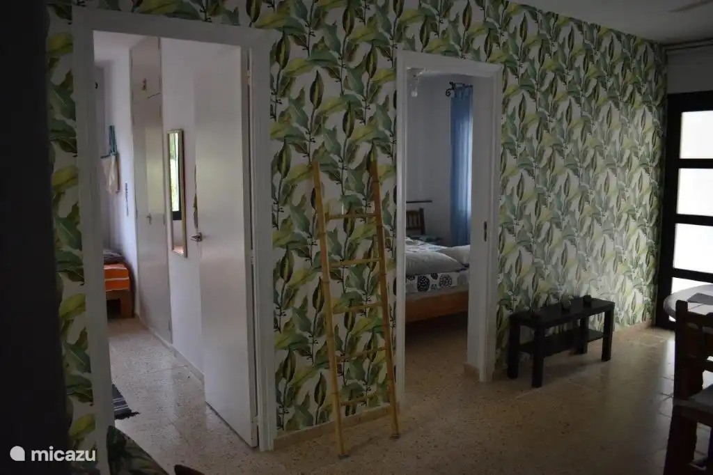 Blick von der Küche in die Schlafzimmer