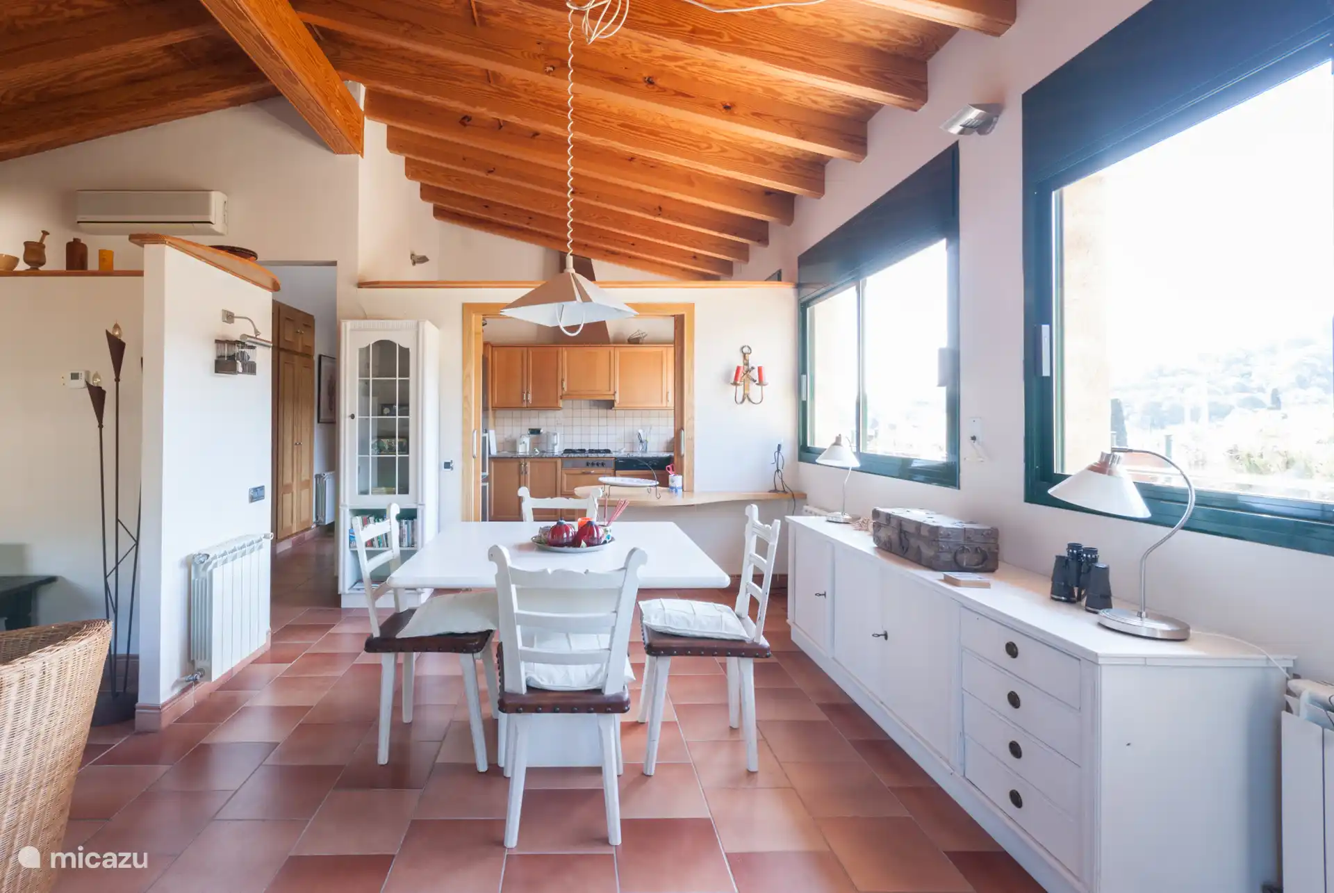 Spacious, fresh, bright living-dining room