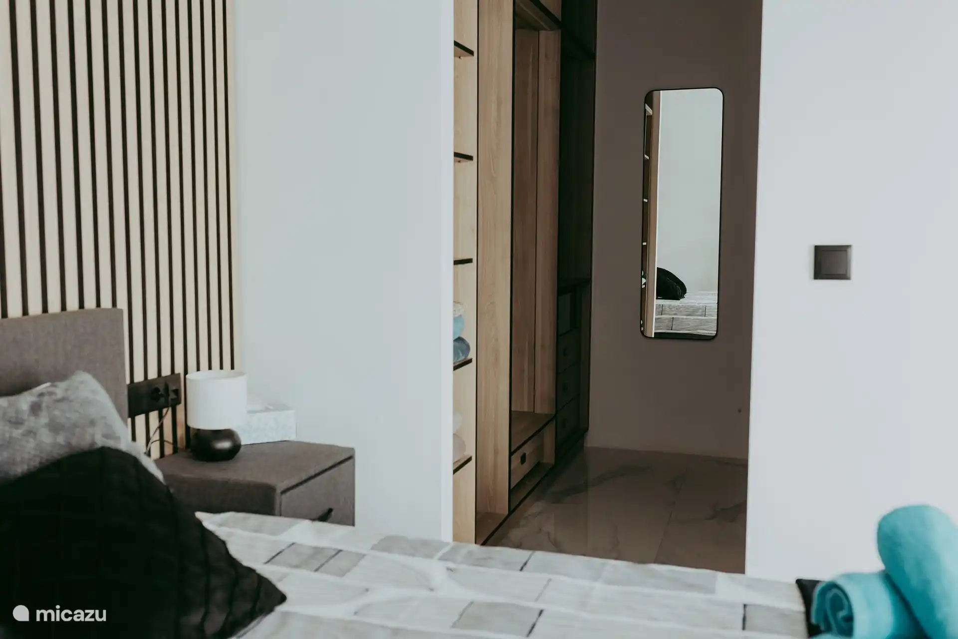 Hauptschlafzimmer + Ankleidezimmer