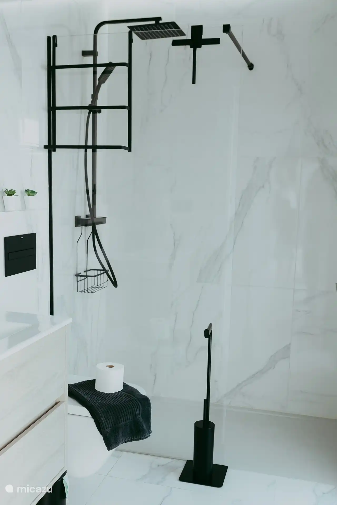 Badezimmer Hauptschlafzimmer