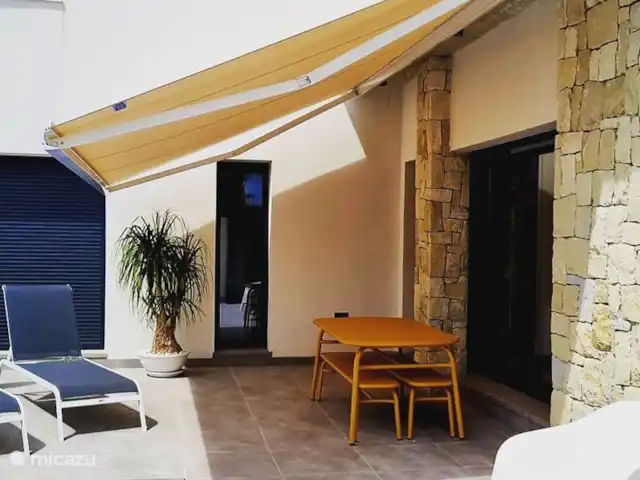 Villa Xantos huren in Spanje, Costa Blanca, Daya Vieja - villa Zonnewering terras beneden