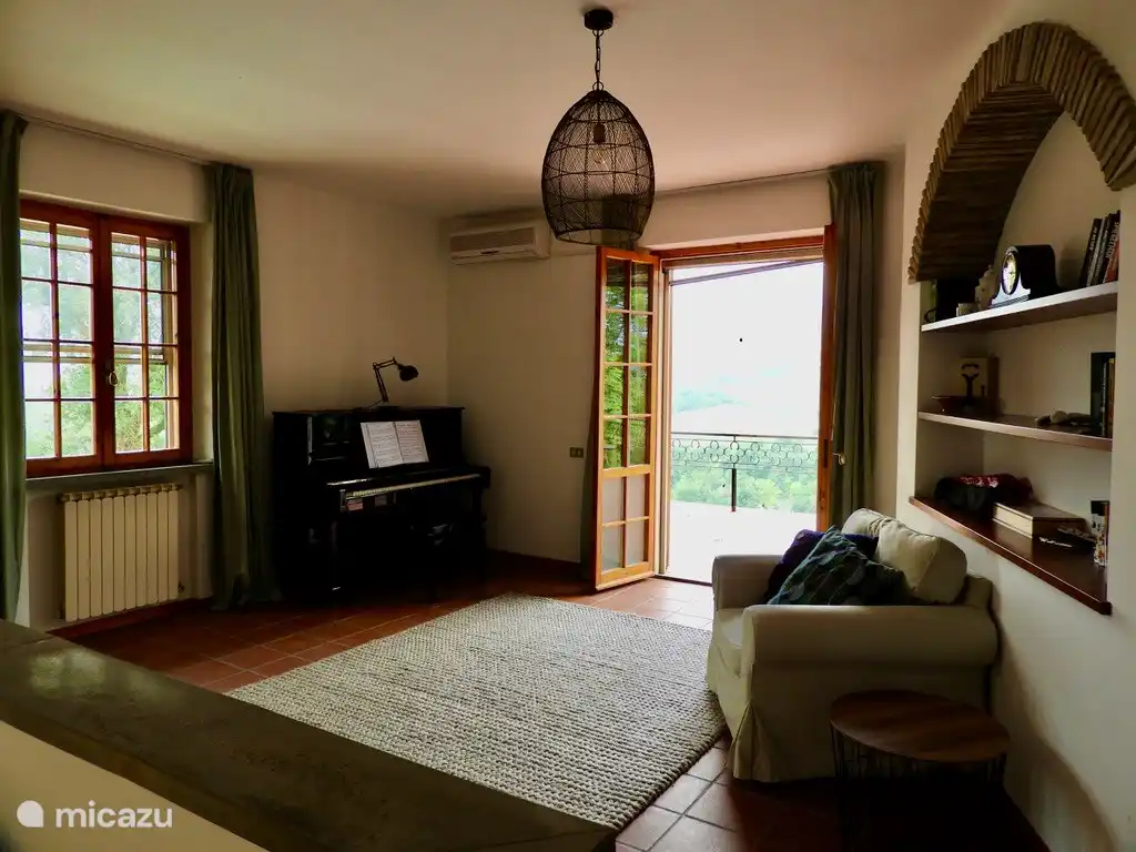 Die Halle mit schöner Aussicht