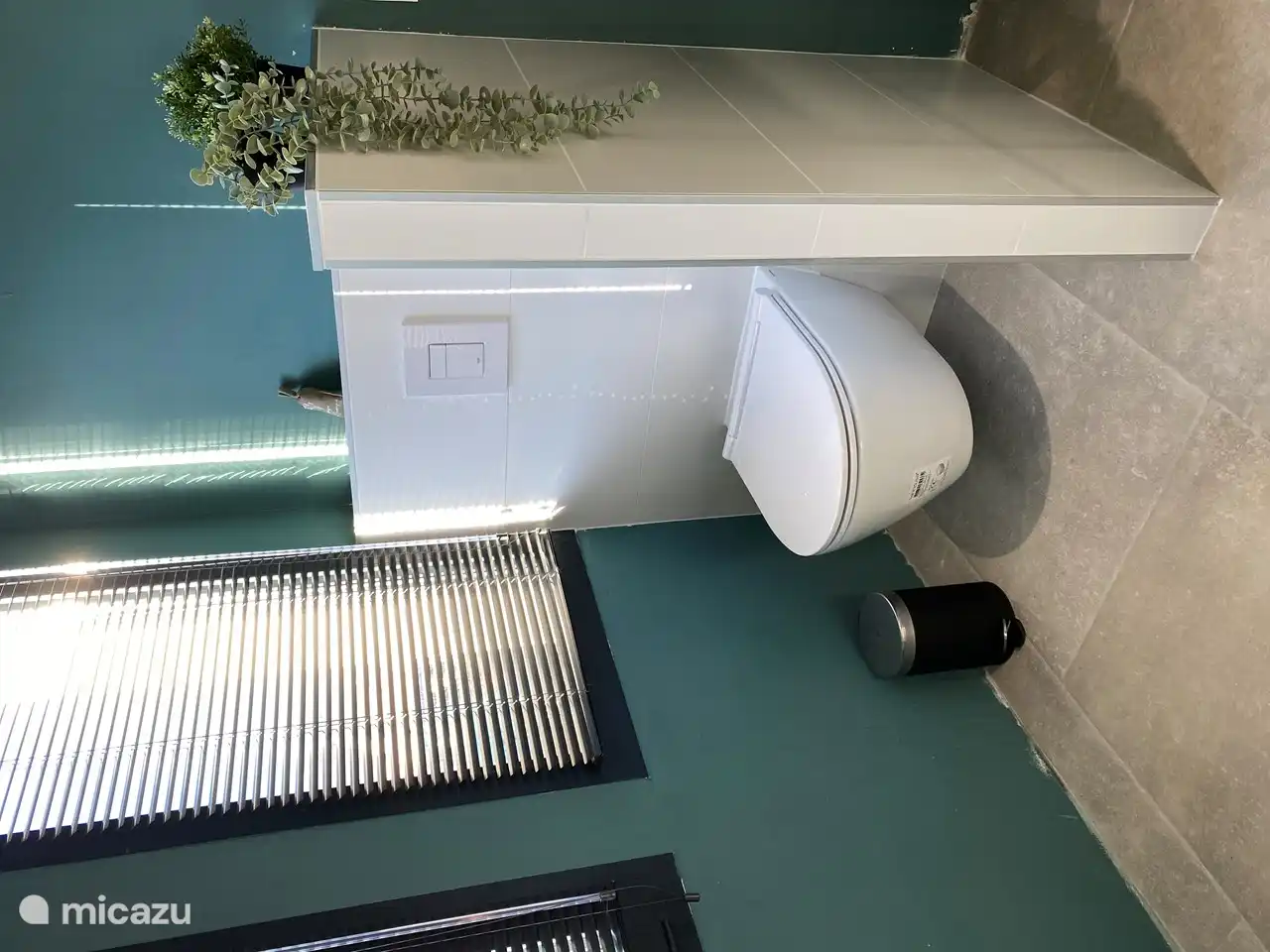 Eine der beiden Toiletten