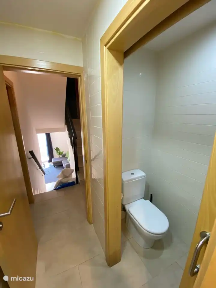 Waschküche und WC erstes Schlafzimmer