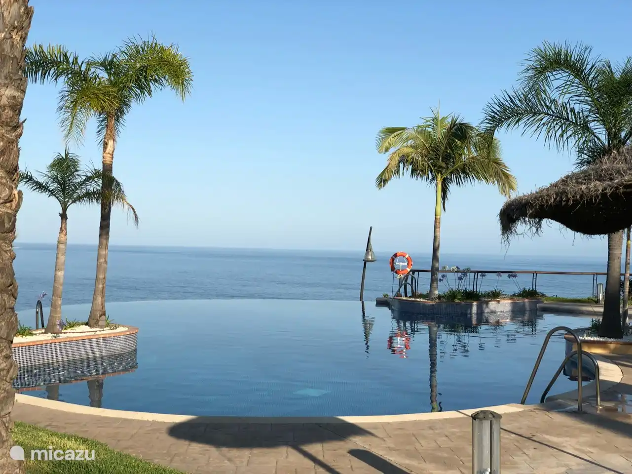 Infinity-Pool: 3 Gehminuten