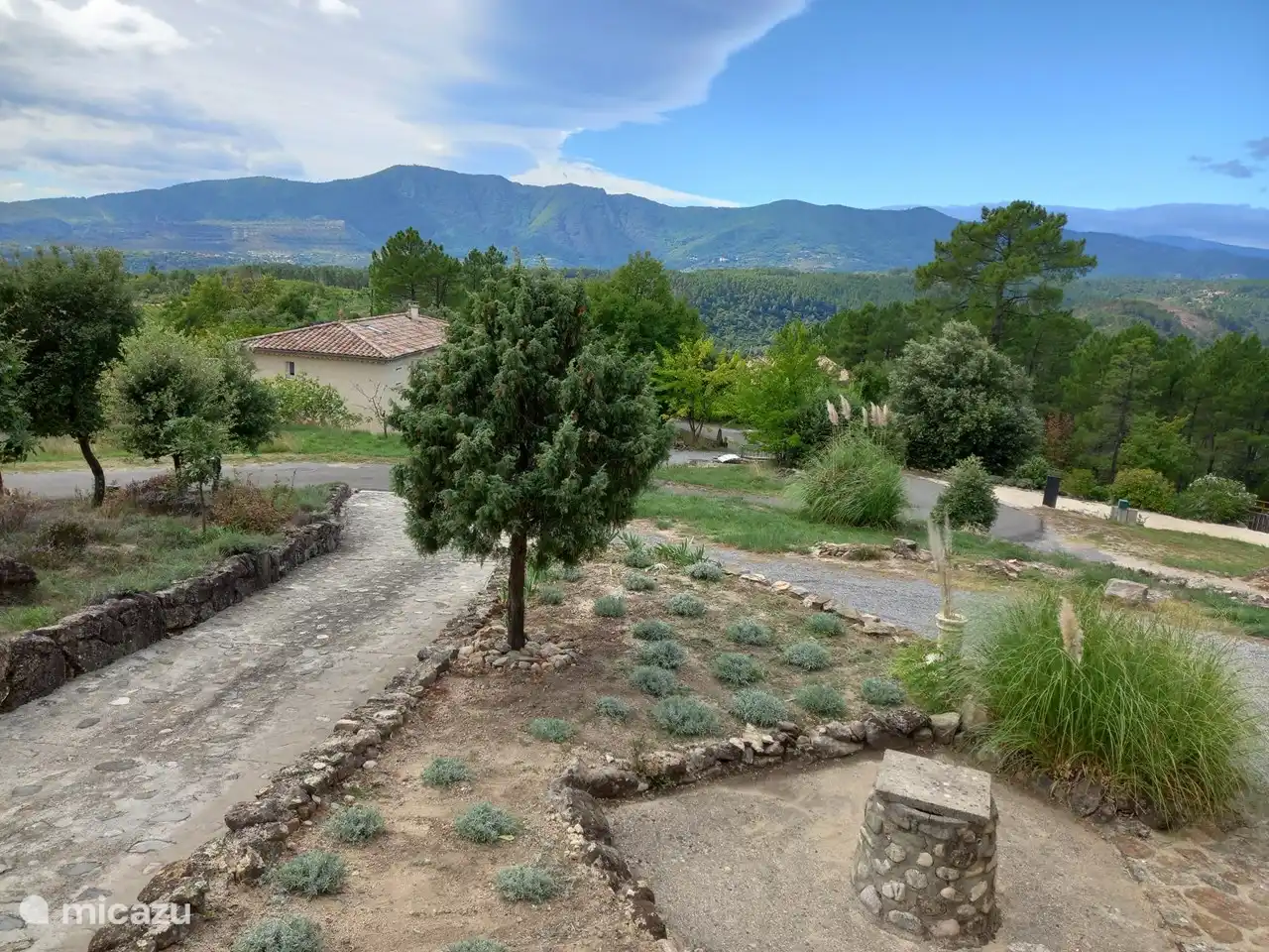 Location de Vacances Rhône-Alpes, France, maison de vacances - Le Vignal 1
