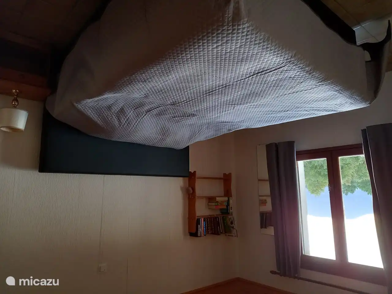 chambre avec lit double