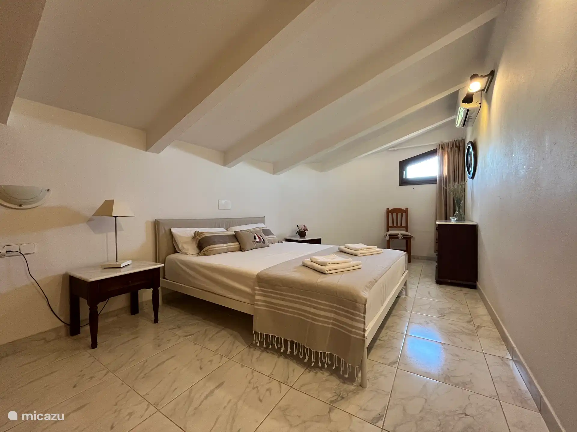 Chambre 1 de l’appartement.