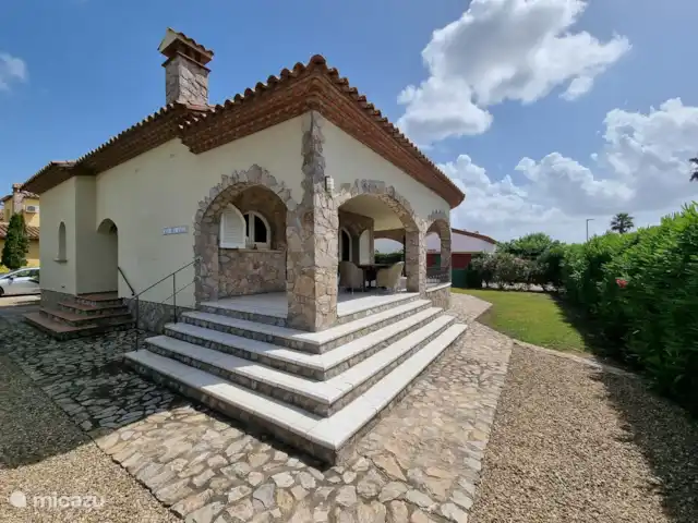 Location de Vacances Espagne, Costa Brava, Vilacolum, villa - Maison de Gallo Porche avec accès à la cuisine