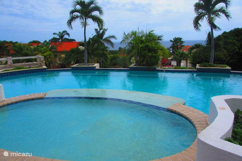 Vacation rental Curaçao, Curacao-Middle, Piscadera Apartment Luxurious, spacious apartment. Royal Palm Res. 26G