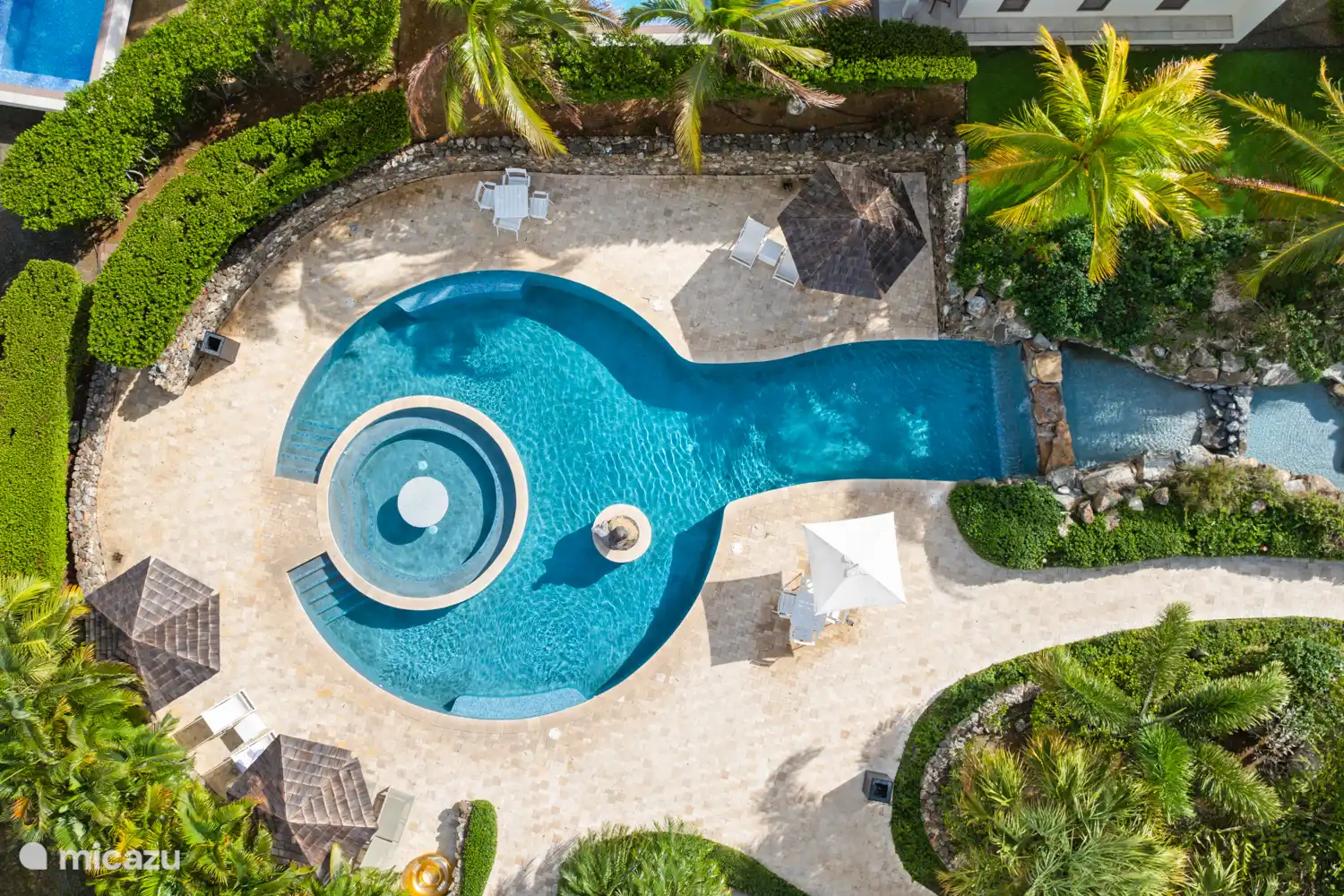 swimming pool, shared