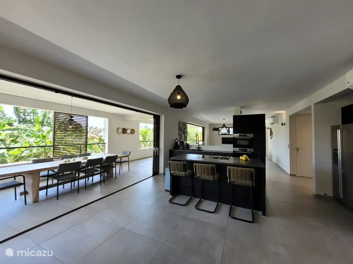 Binnen is buiten of buiten is binnen