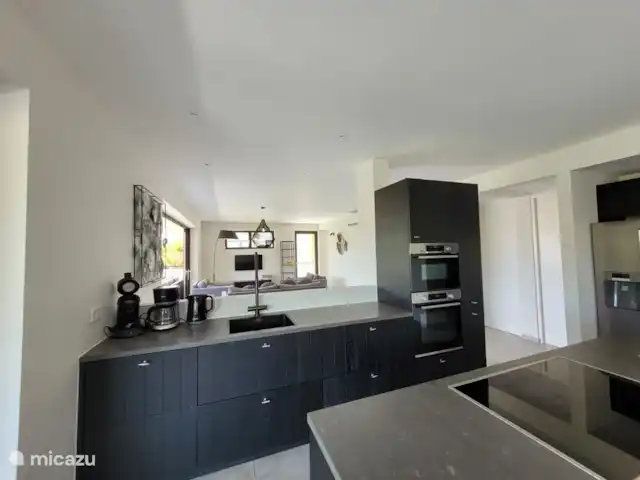 LUX The Grand huren in Curaçao, Banda Ariba (oost), Jan Sofat - appartement Heerlijk ruim