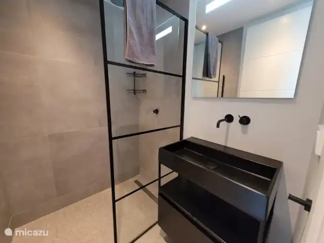 LUX The Grand huren in Curaçao, Banda Ariba (oost), Jan Sofat - appartement 2e badkamer