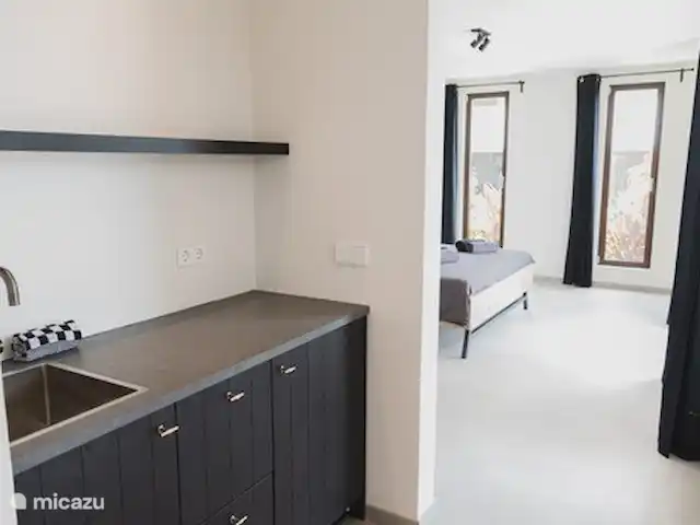 Location de Vacances Curaçao, Banda Ariba (est), Jan Sofat, villa - Villa Blenchi LUX Jan Sofat Buanderie dans la chambre principale.