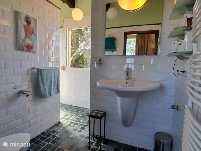 Villa la Golondrina huren in Spanje, Costa Blanca, Dénia - villa badkamer master bedroom 1e verdieping