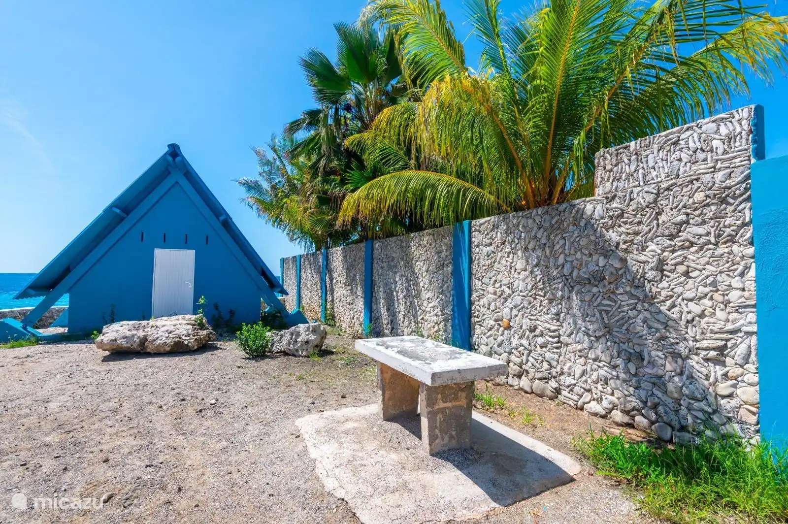 Parkplätze für Snake Bay.