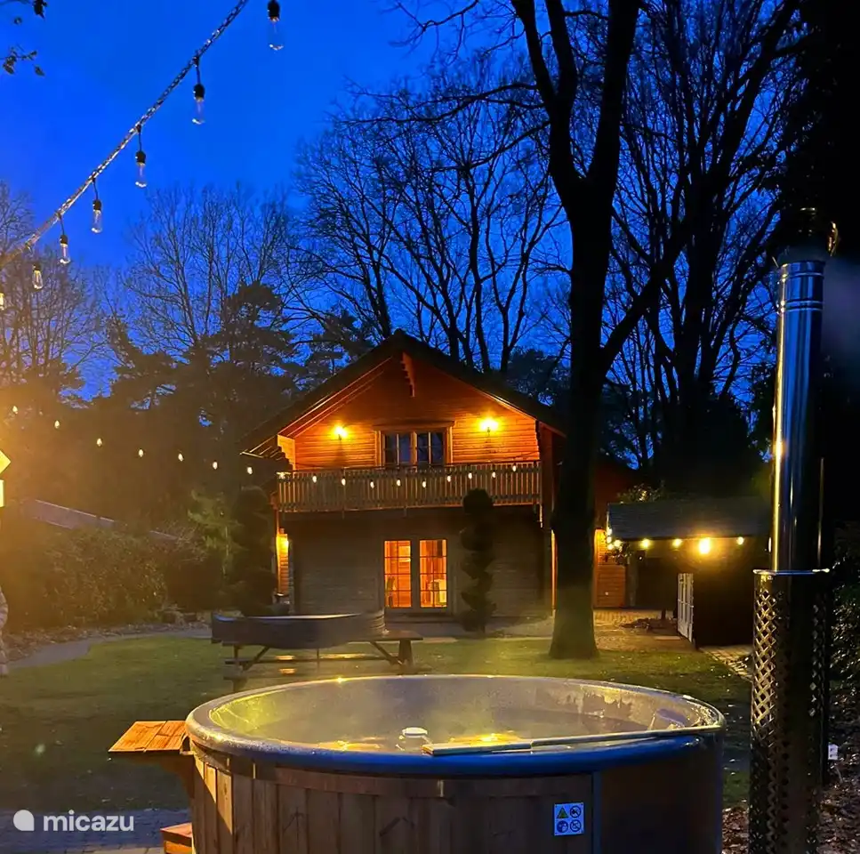 Die Bergsche Hoeve bei Nacht!