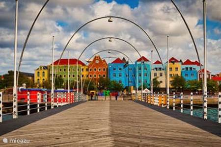 within 10 minutes driving distance in Willemstad