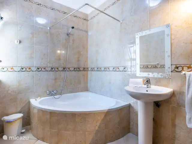 Villa Salvador huren in Portugal, Algarve, Pêra - villa Badkamer