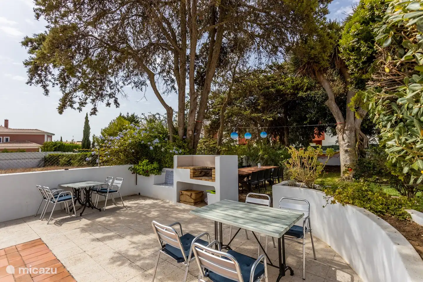 Barbacoa con asientos