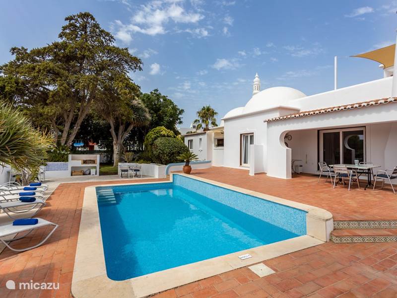 Casa vacacional Portugal, Algarve, Porches (Lagoa) Villa Casa Cinco Cúpulas