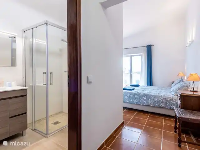 Casa Cinco Cupules | Portugal, Algarve, Porches (Lagoa) - villa Chambre avec salle de bain attenante