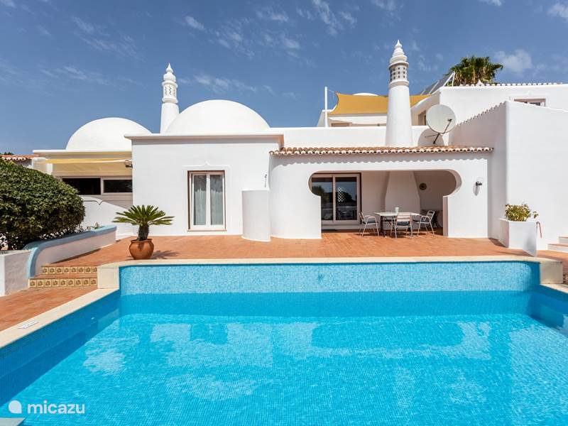 Holiday home in Portugal, Algarve, Porches (Lagoa) Villa Casa Cinco Cupulas