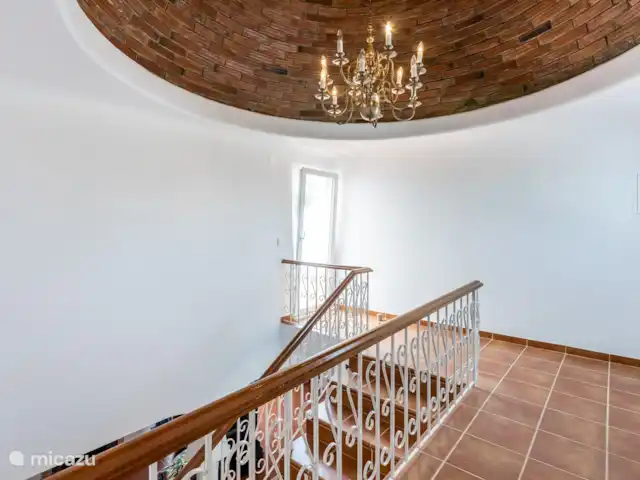 Casa Cinco Cupules | Portugal, Algarve, Porches (Lagoa) - villa Escalier au premier étage