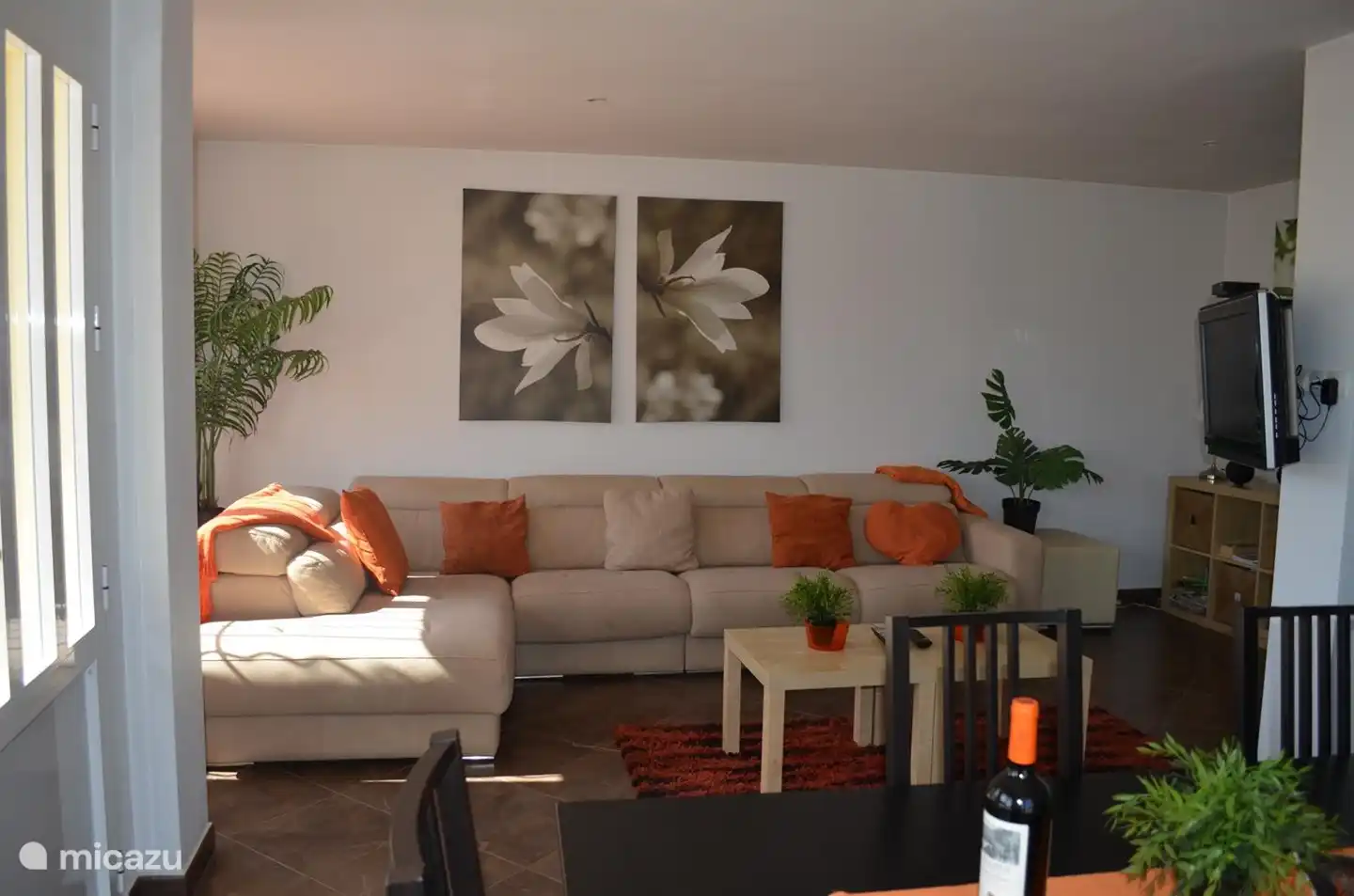 sitting area living room