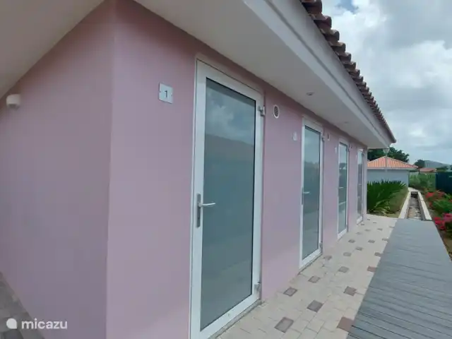 BlijeRust Penthouse Curadise | Curaçao, Curaçao-Centre, Blue Bay - appartement Les débarras des appartements roses.